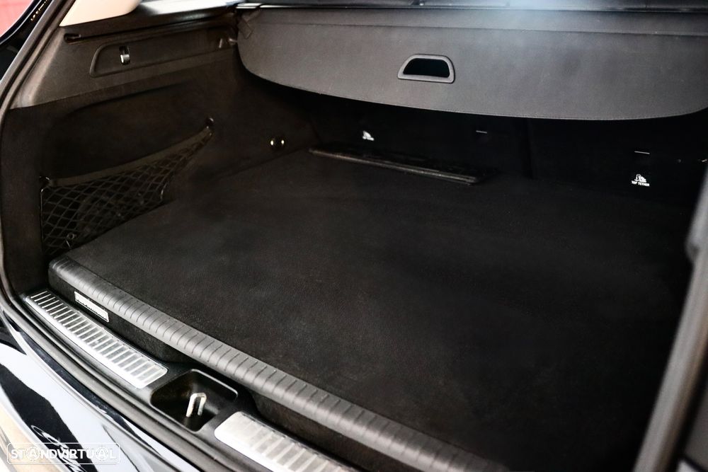 Mercedes-Benz GLC 350 e 4Matic 7G-TRONIC AMG Line - 36