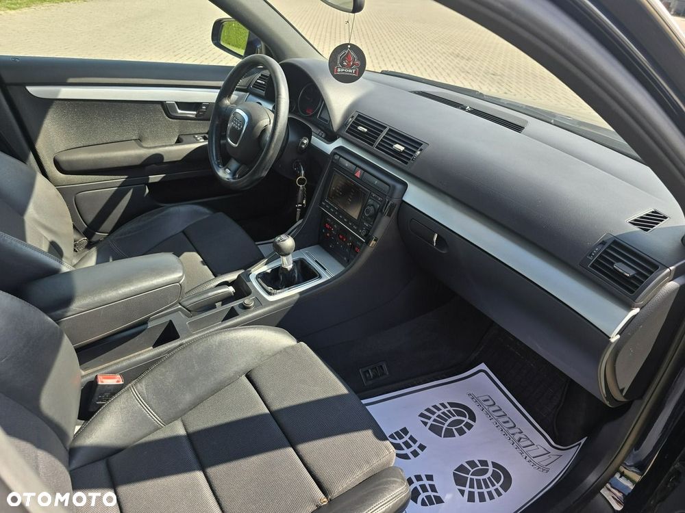 Audi A4 Avant - 23