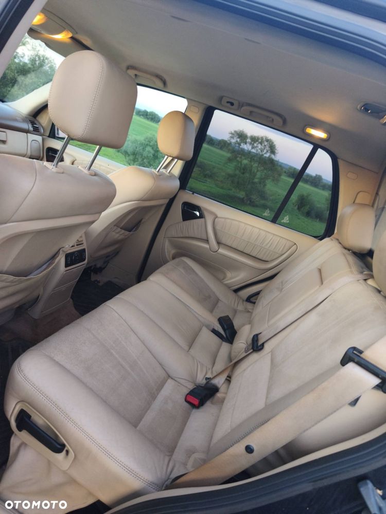 Mercedes-Benz ML - 9
