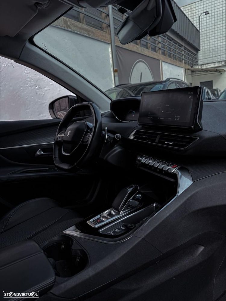 Peugeot 3008 1.6 Hybrid Allure e-EAT8 - 4