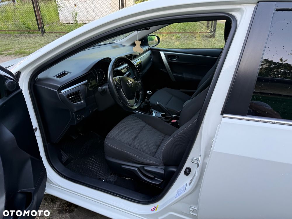 Toyota Corolla 1.4 D-4D Comfort - 8