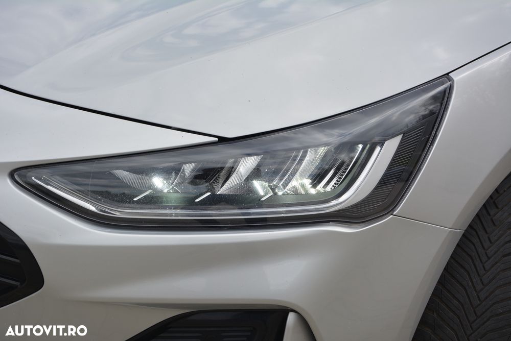 Ford Focus 1.0 EcoBoost Hybrid ST-LINE STYLE - 26