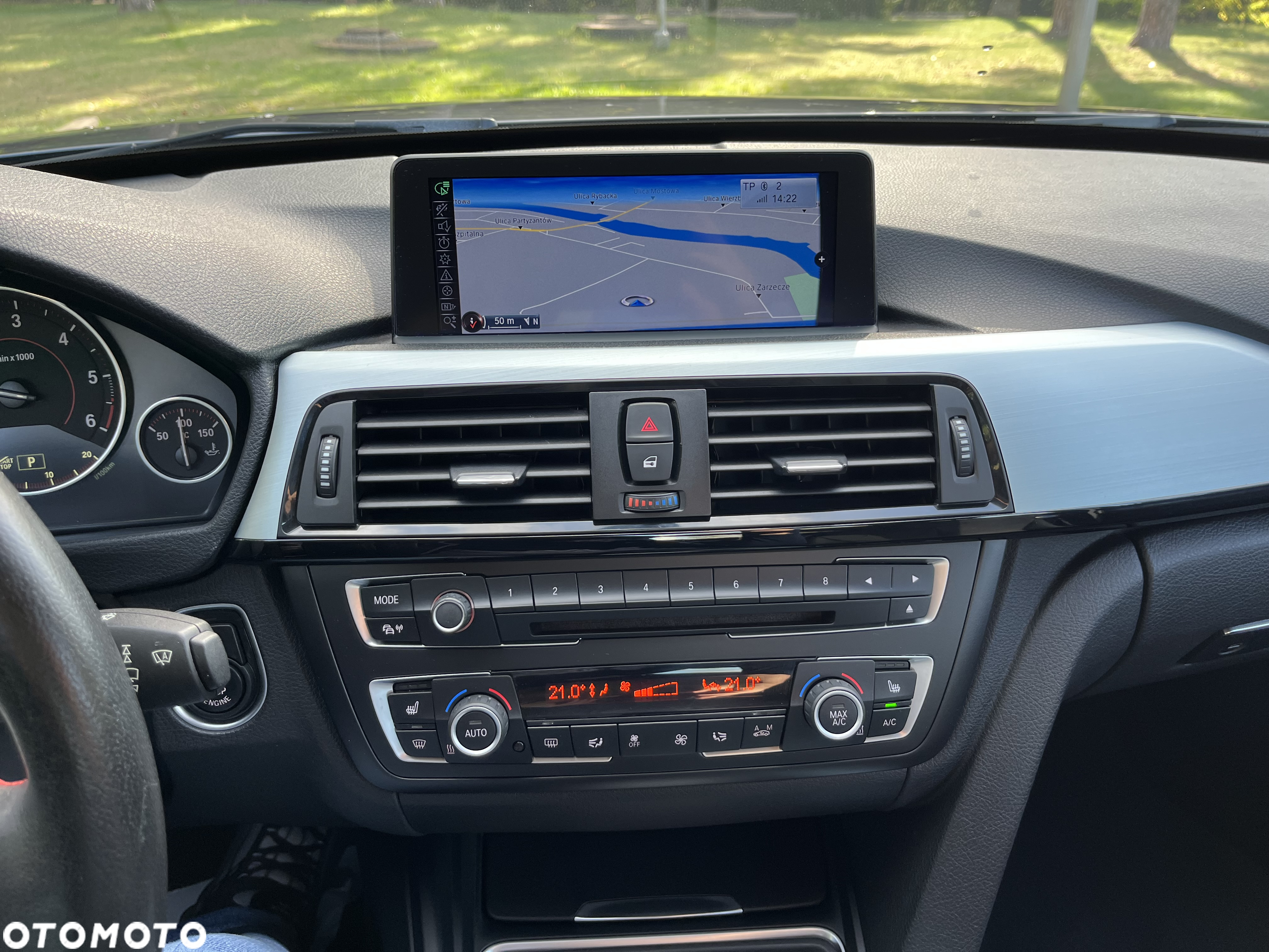 BMW Seria 3 318d Touring Sport Line - 27