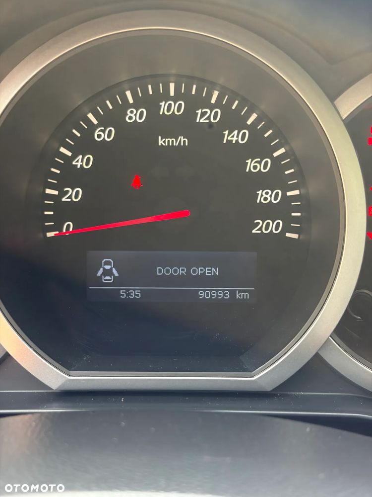 Suzuki Grand Vitara 2.0 - 14
