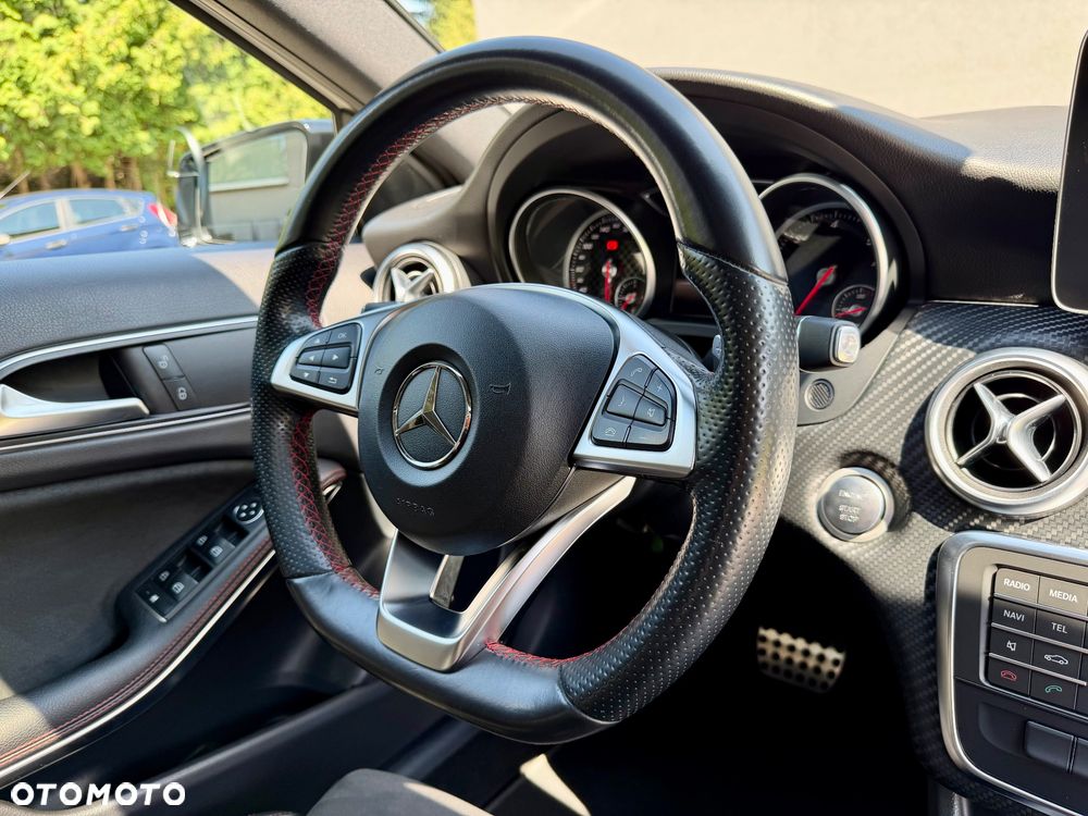 Mercedes-Benz Klasa A 200 CDI 7G-DCT AMG Line - 23