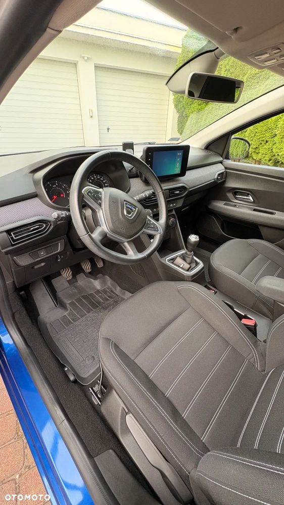 Dacia Sandero - 8