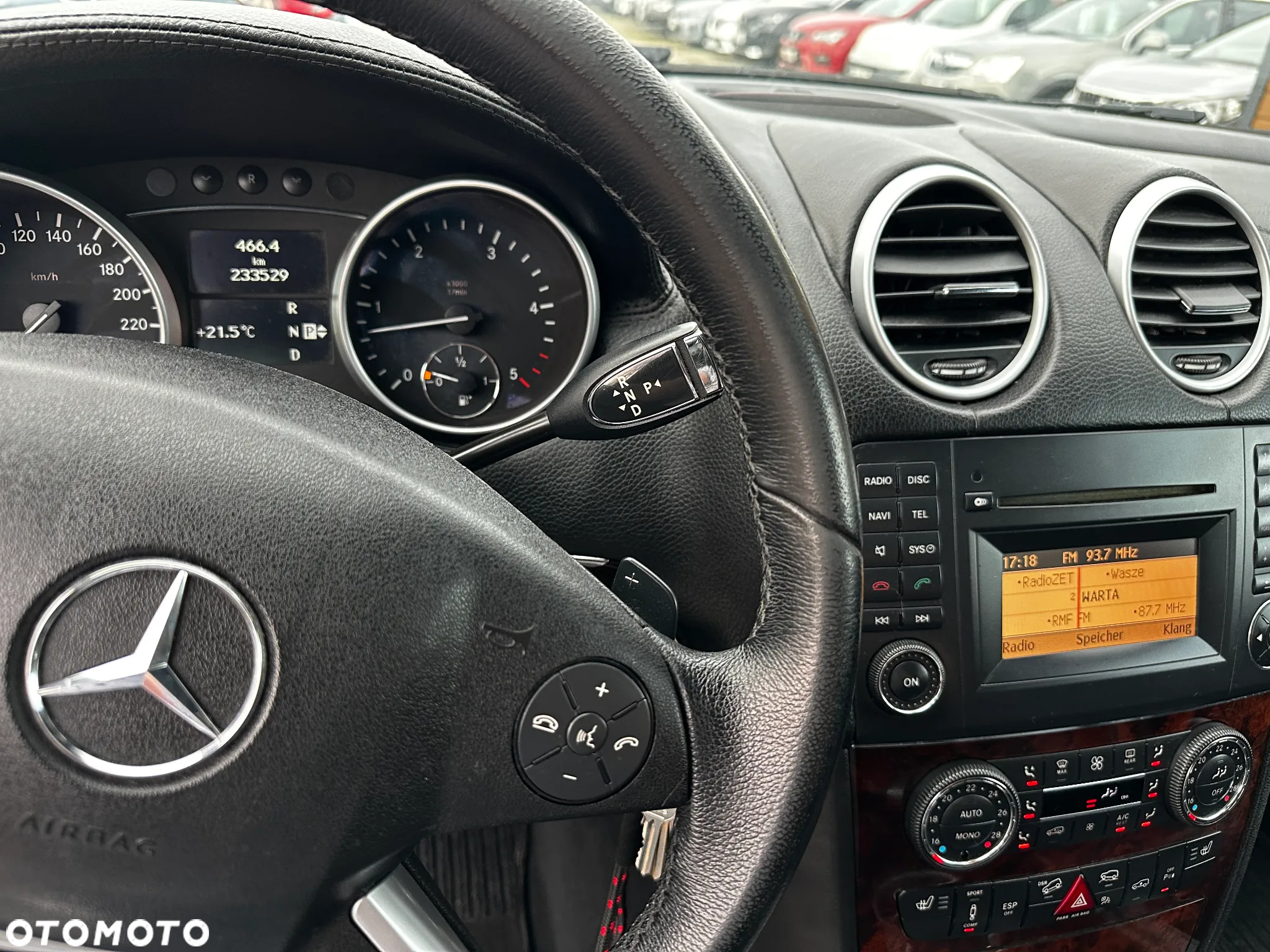Mercedes-Benz ML - 11