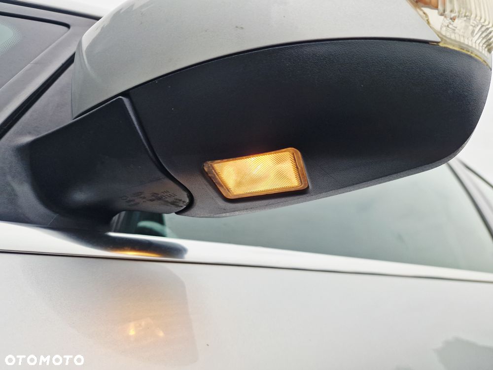 Ford C-MAX 1.6 Ti-VCT Titanium - 18