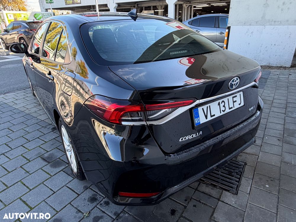 Toyota Corolla 1.8 Business Edition - 10