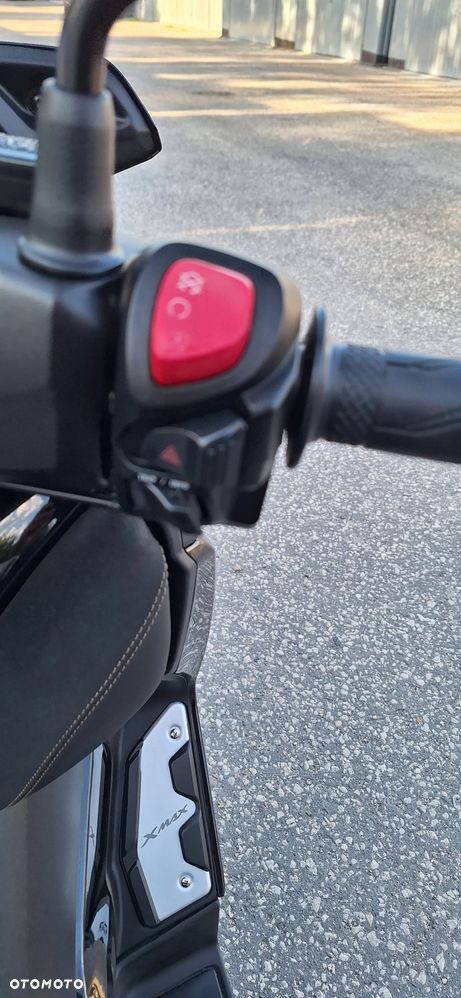 Yamaha X-max - 33