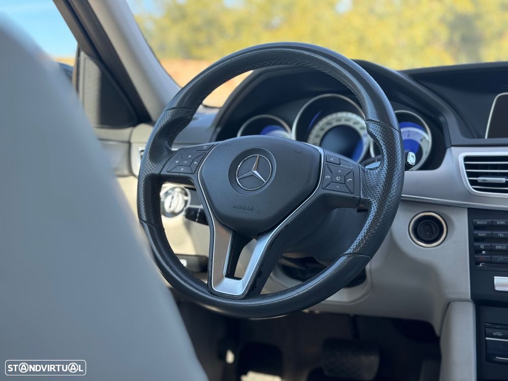 Mercedes-Benz E 300 BLUETEC Hybrid Avantgarde - 13