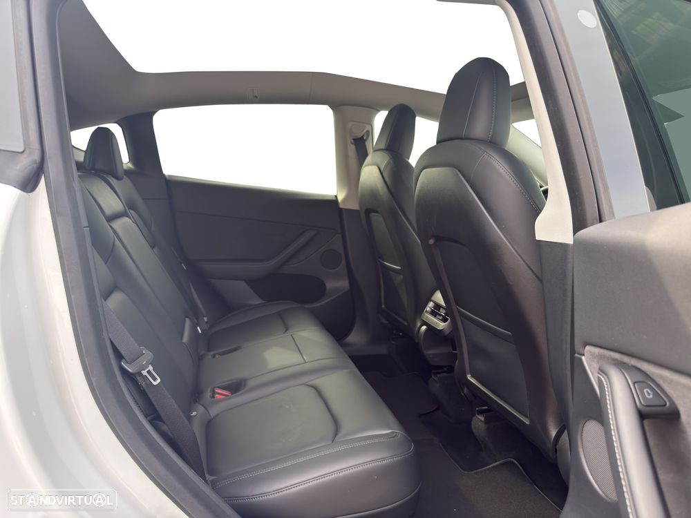 Tesla Model Y Long Range Tração Integral - 16