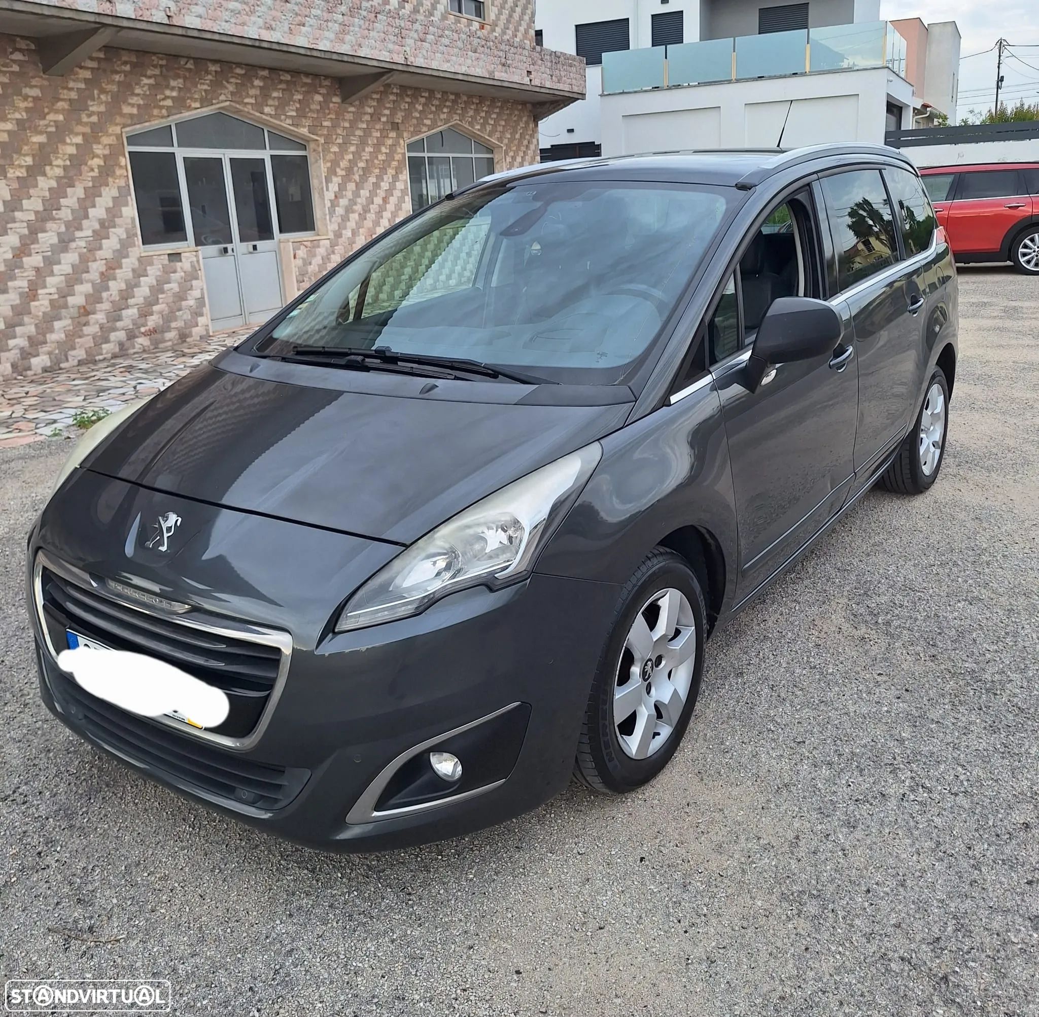 Peugeot 5008 1.6 BlueHDi Allure - 1