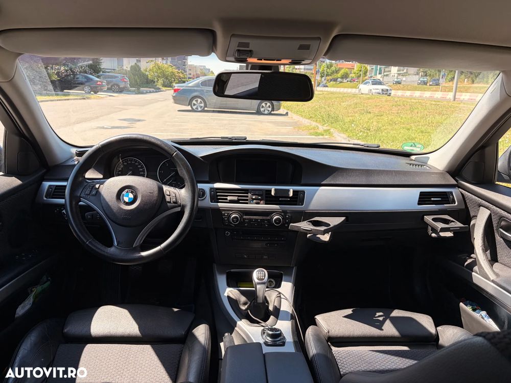 BMW Seria 3 318d - 13