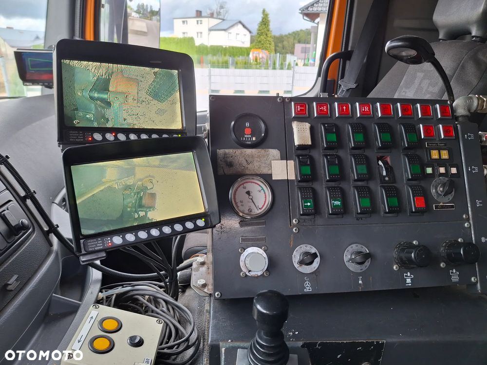 Mercedes-Benz Axor 1823 Zamiatarka Do Szyn Kolejowych Pojazd Szynowo Drogowy Czyszenie Szyn Torów Kolejowych - 4