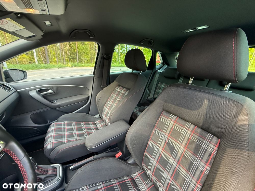 Volkswagen Polo 1.8 TSI (Blue Motion Technology) DSG GTI - 10