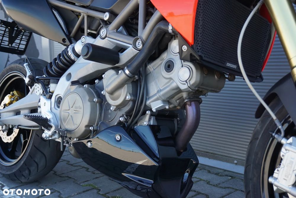 Aprilia Dorsoduro - 12