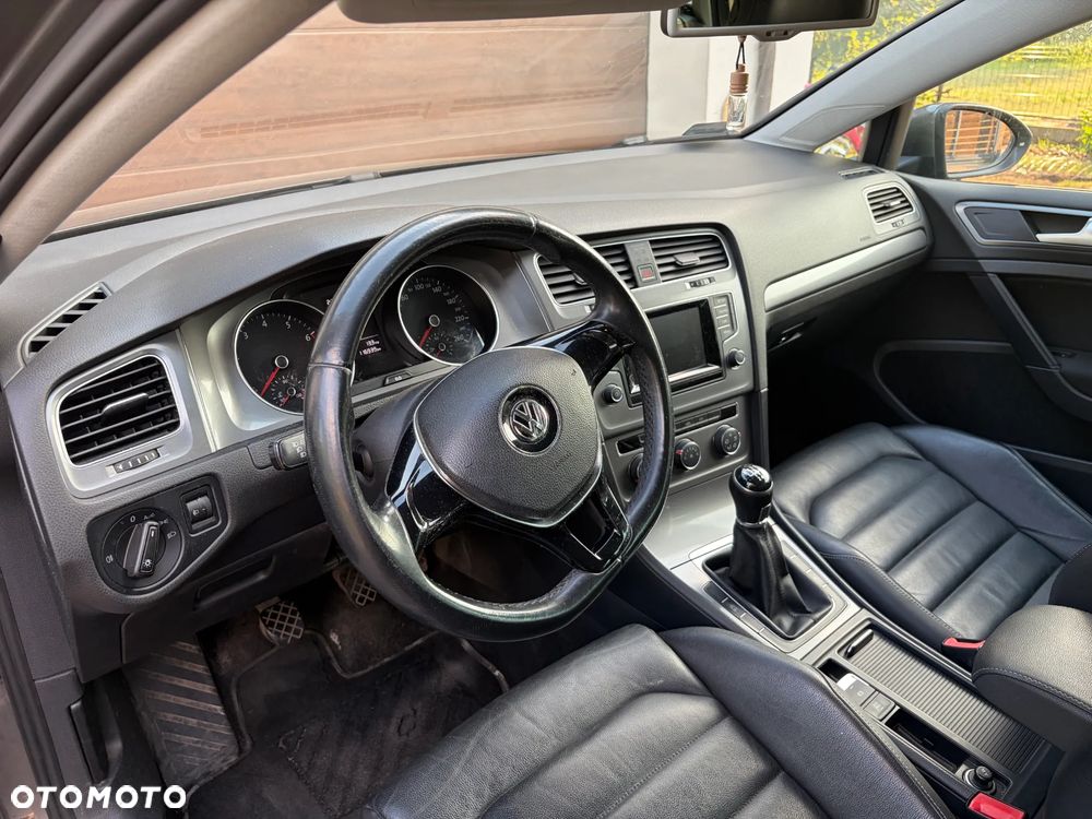 Volkswagen Golf 1.2 TSI BMT Comfortline - 5