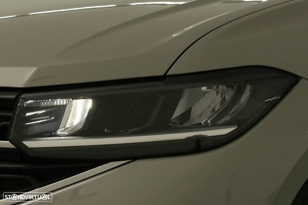 VW T-Cross 1.0 TSI Urban DSG - 6
