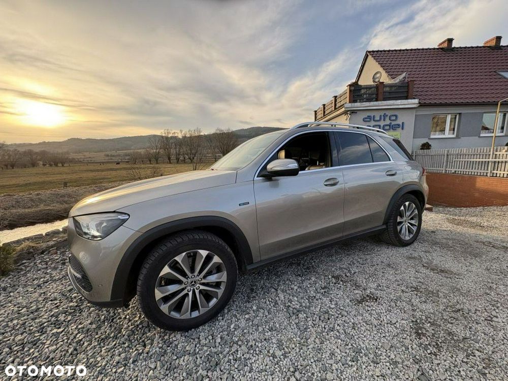 Mercedes-Benz GLE - 1