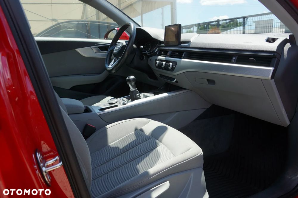 Audi A4 Avant 2.0 TDI - 27