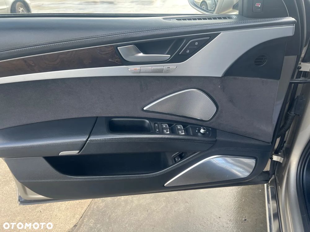 Audi A8 4.2 TDI DPF quattro tiptronic - 24