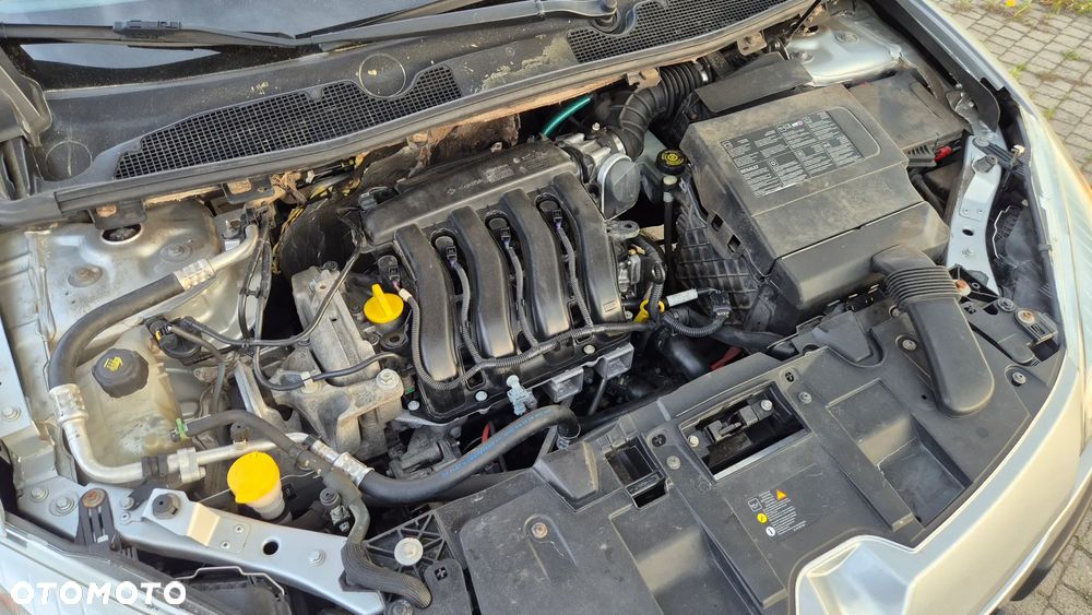 Renault Megane 1.6 16V 100 Authentique - 17