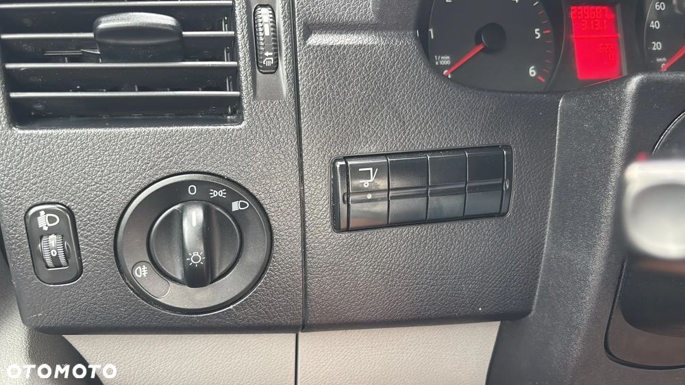 Volkswagen Crafter - 12