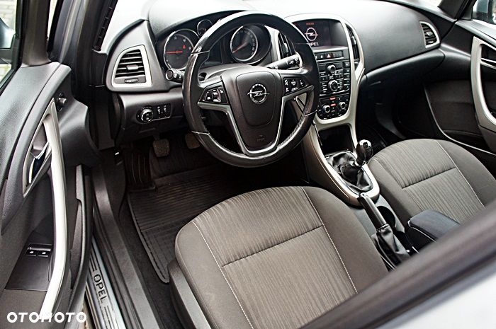 Opel Astra 1.7 CDTI DPF Color Edition - 16