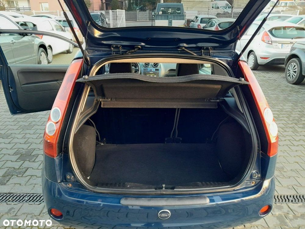 Ford Fiesta 1.3 Ambiente - 18