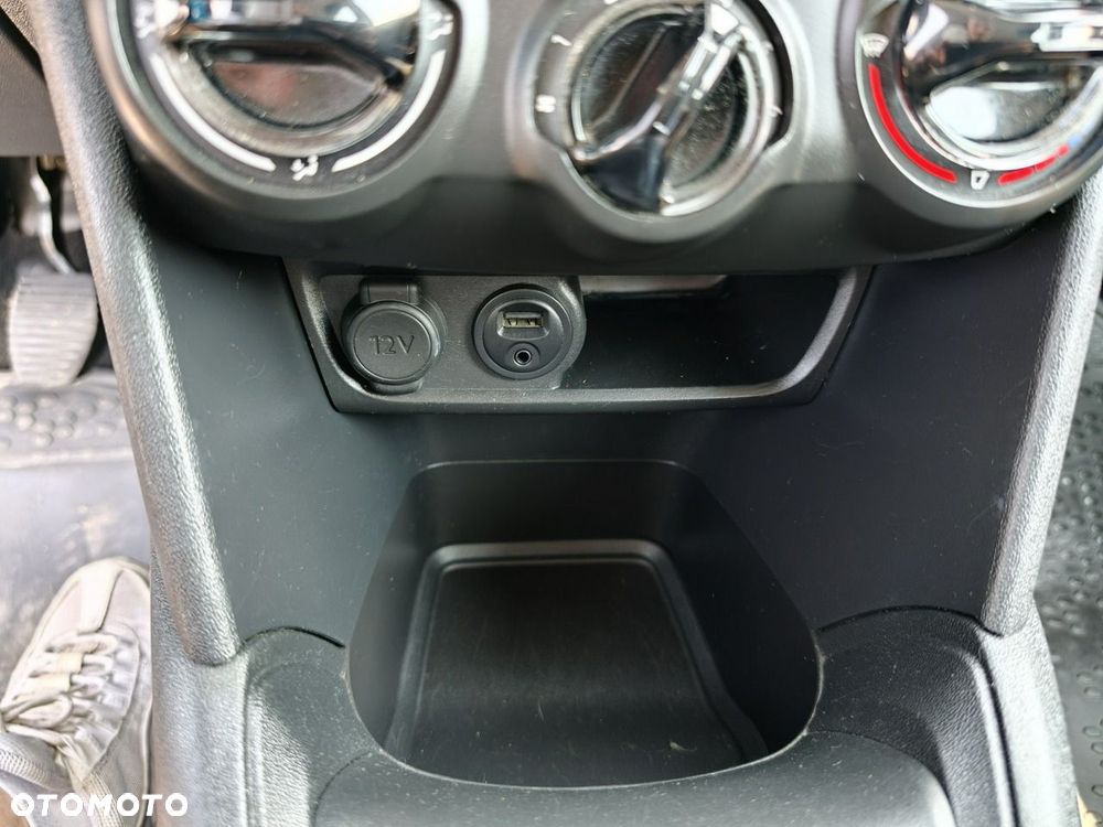 Peugeot 208 - 27