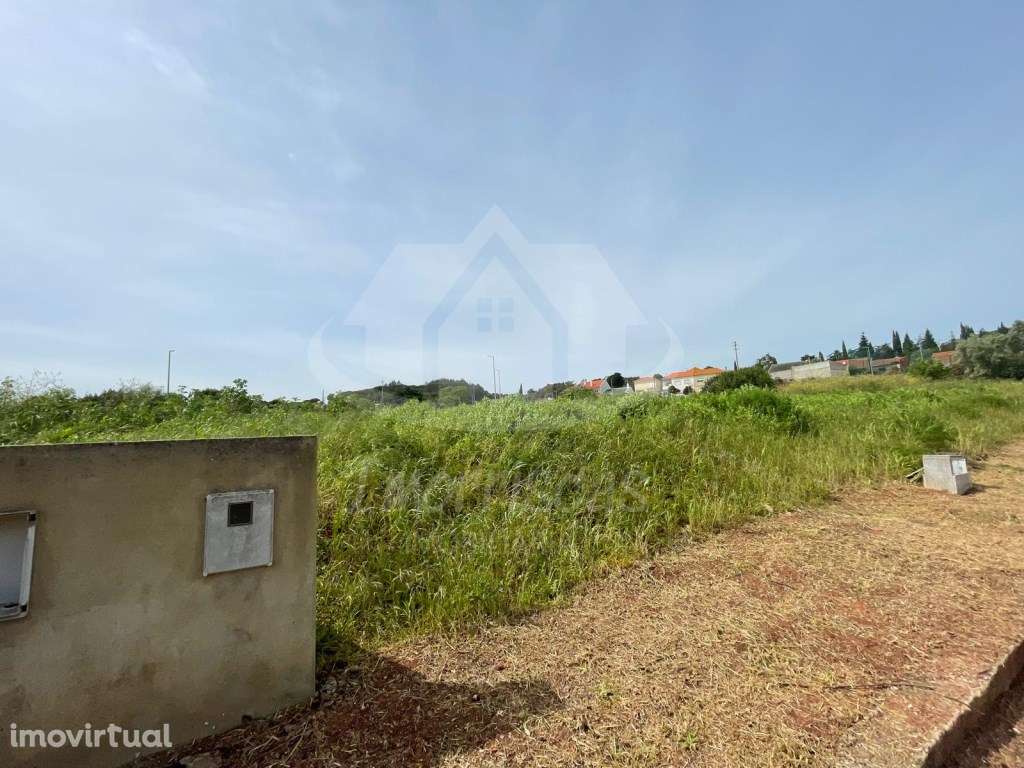 Terreno de 245,15 m² para moradia na Quinta dos Mogos II, Vialonga - Grande imagem: 2/12