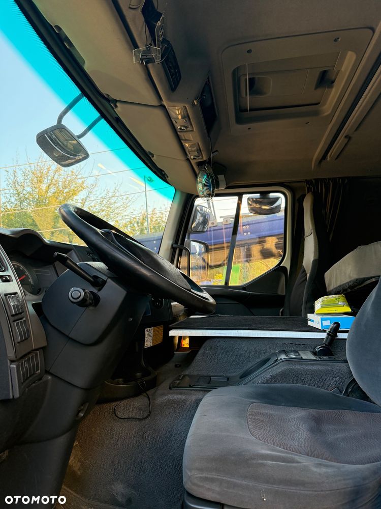 Renault Premium - 9