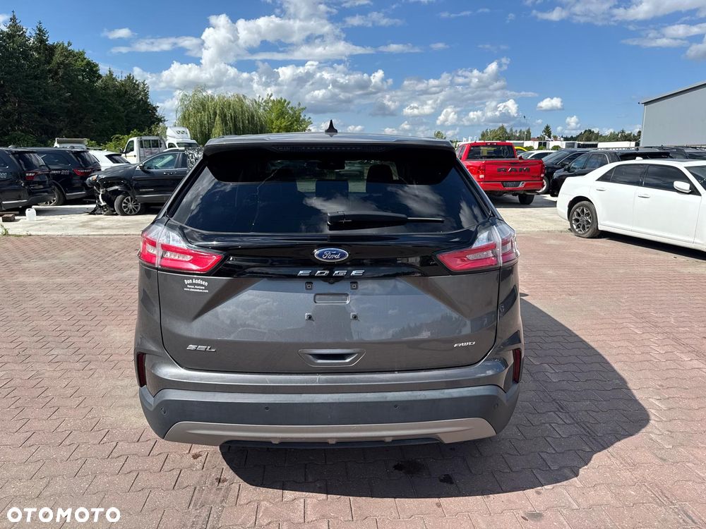 Ford Edge - 21