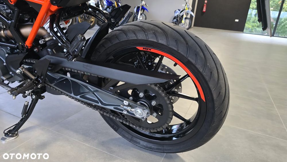 KTM Duke 125 - 13