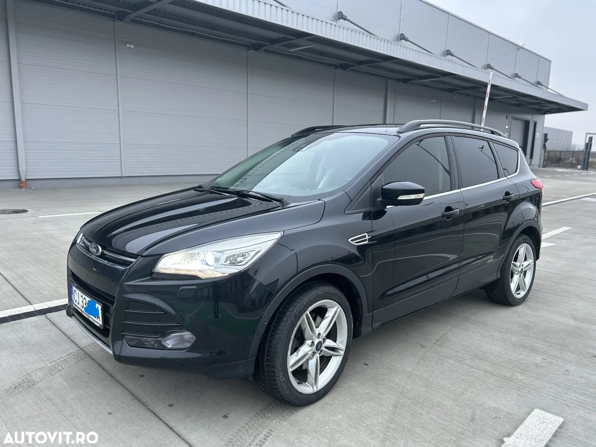 Ford Kuga - 2