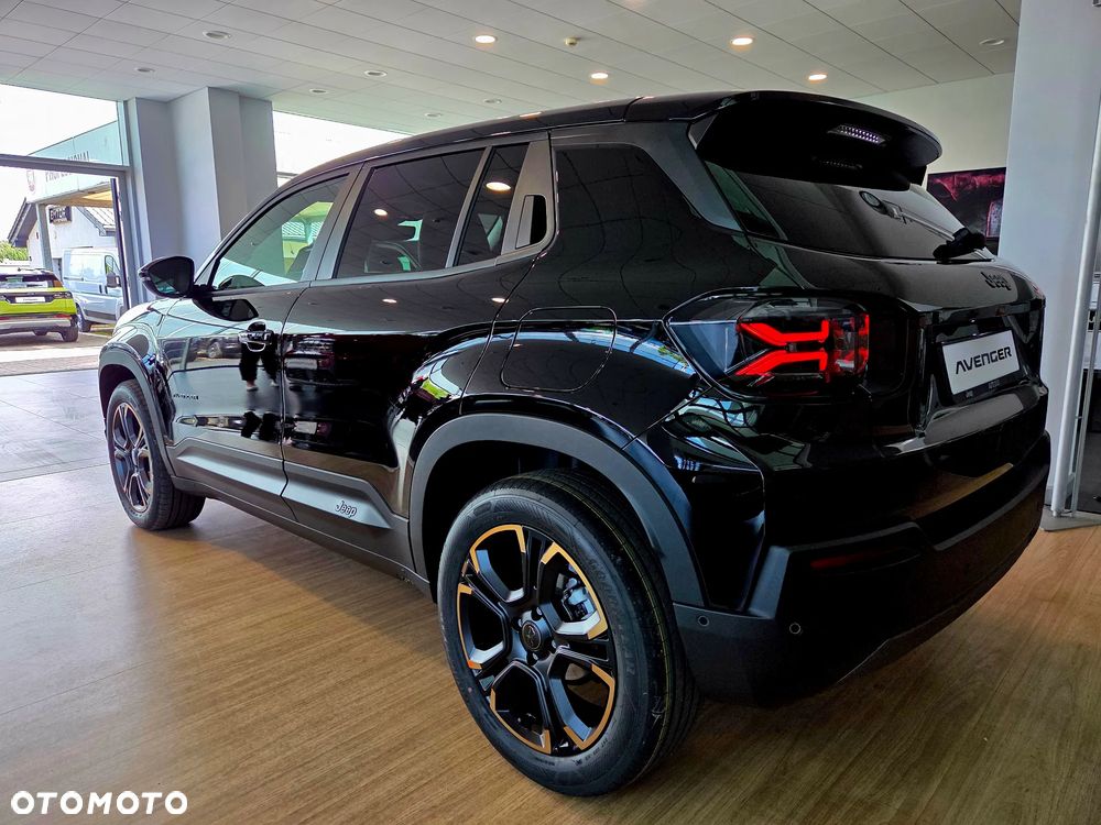 Jeep Avenger 1.2 T3 mHEV 85th Anniversary eDCT6 - 3