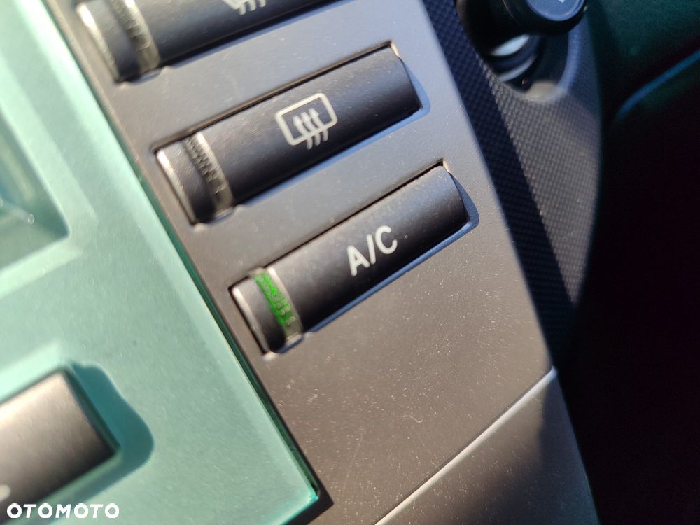 Toyota Corolla Verso - 18