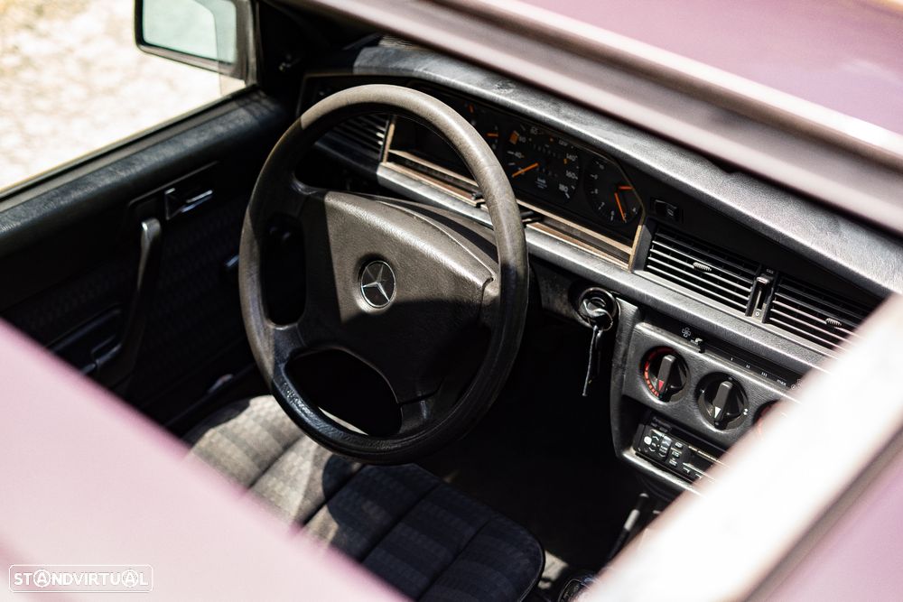 Mercedes-Benz W201 (1982-1993) 190 D 2.0 - 16