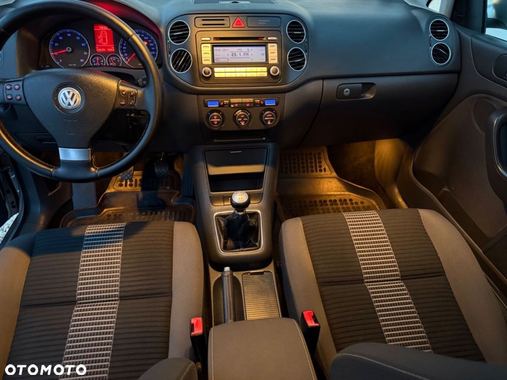 Volkswagen Golf Plus - 8