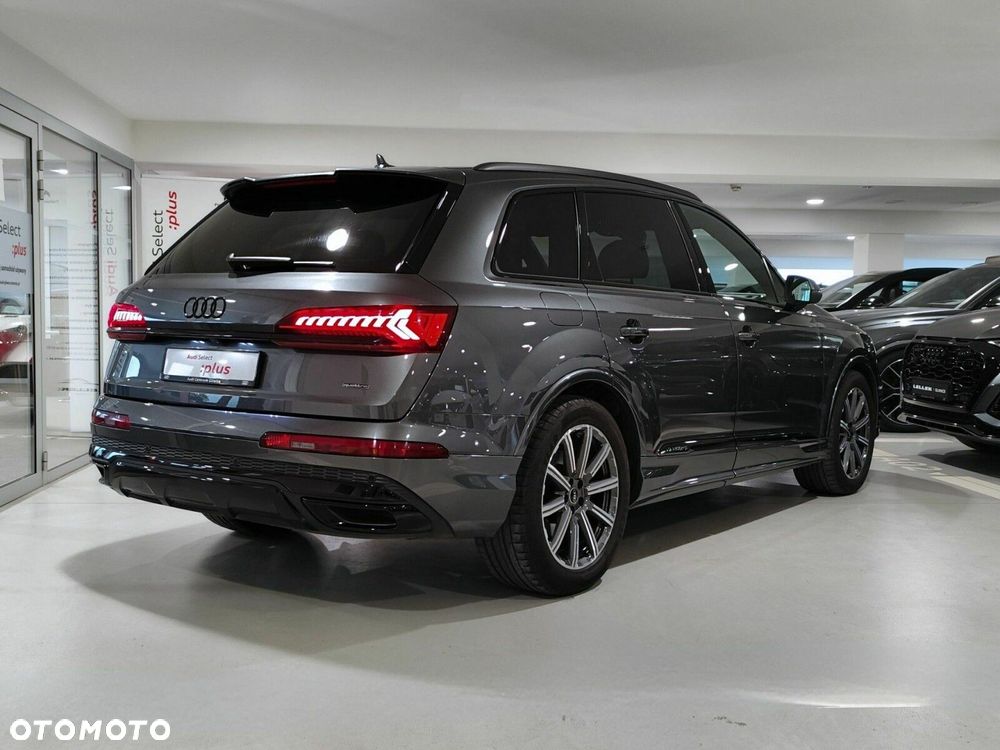 Audi Q7 - 7