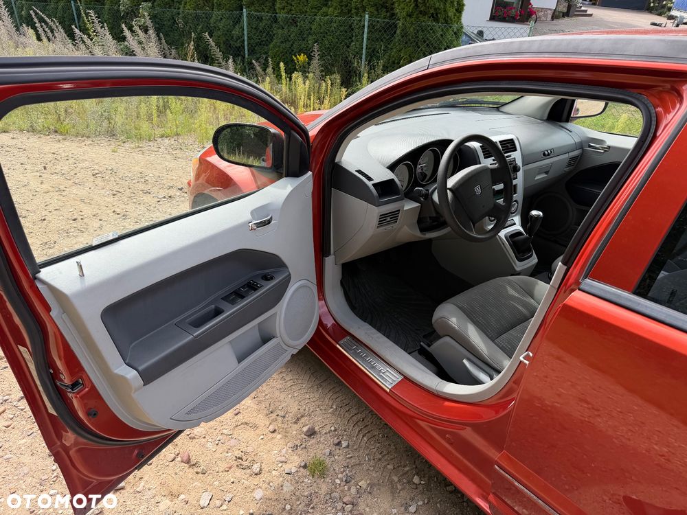 Dodge Caliber 1.8 SXT - 10