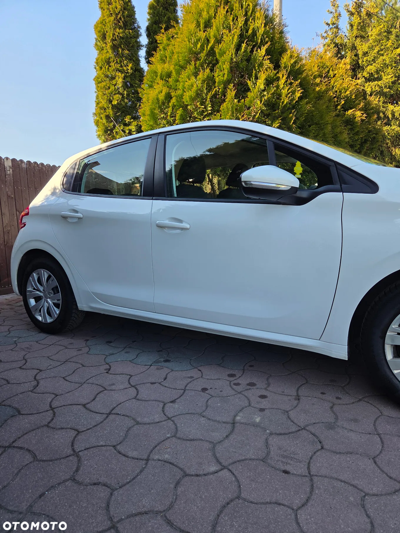 Peugeot 208 - 27