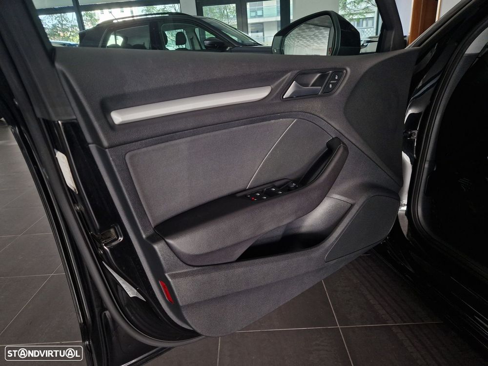 Audi A3 Sportback 1.0 TFSI - 10