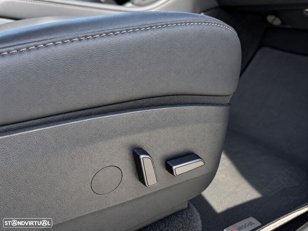 Tesla Model Y Tração Traseira - 17