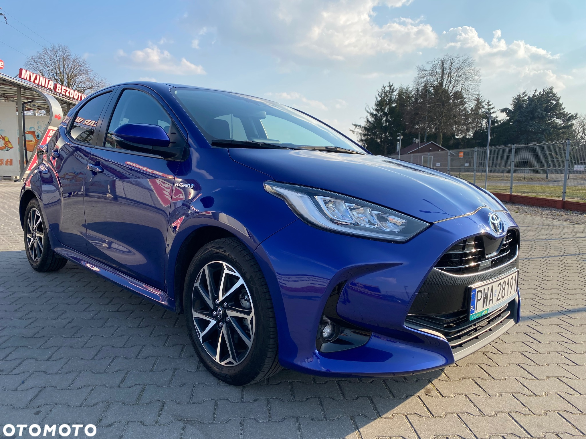 Toyota Yaris Hybrid 1.5 VVT-i Premiere Edition - 24