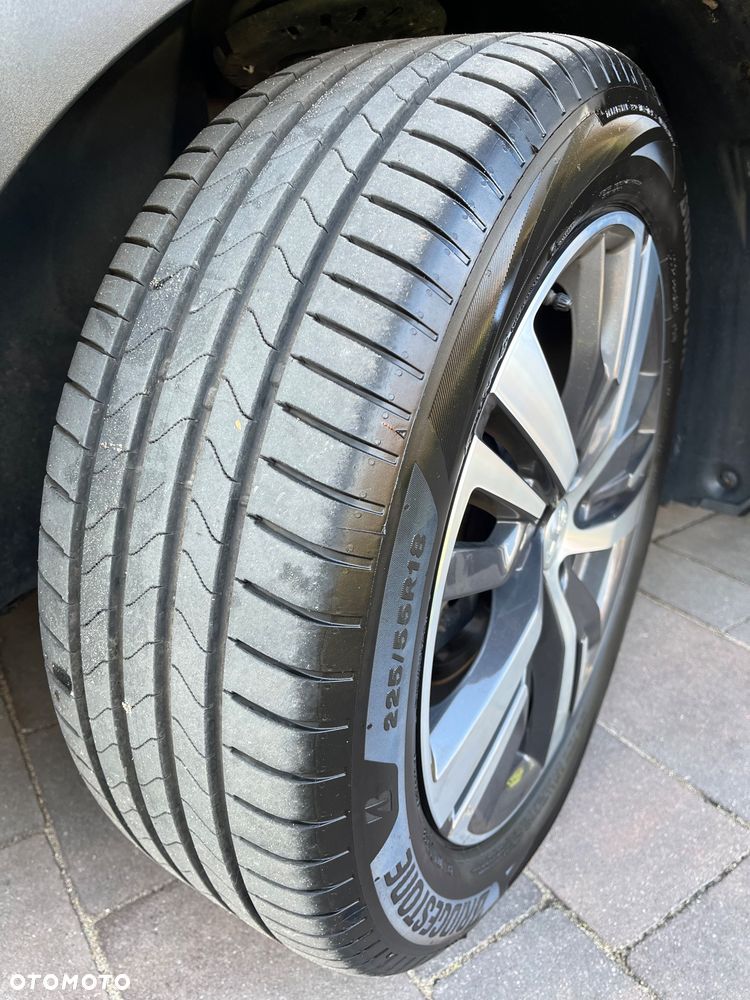 Peugeot 3008 1.2 PureTech Allure Pack S&S EAT8 - 25
