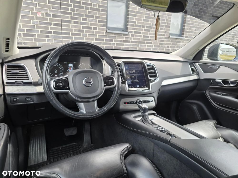 Volvo XC 90 D5 AWD Inscription 7os - 33