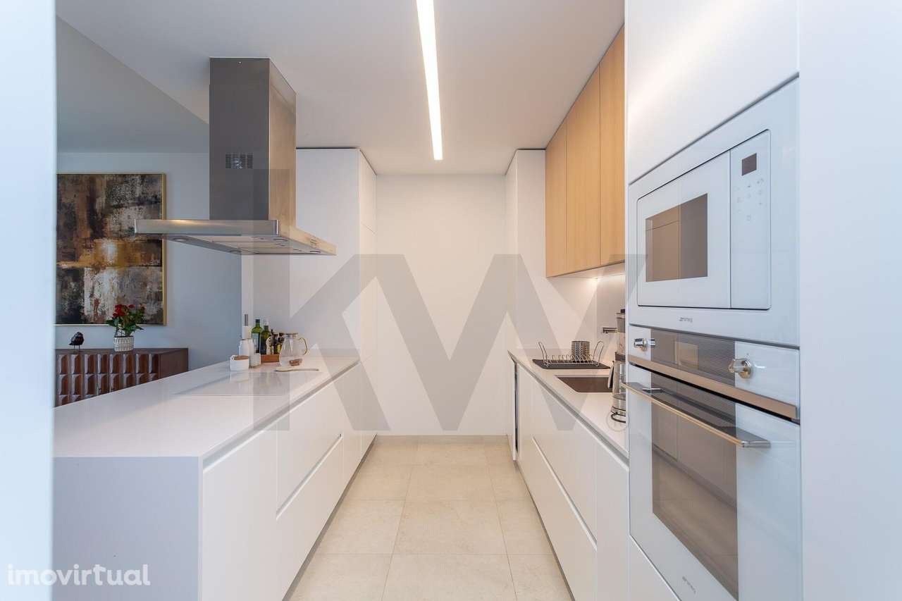 Apartamento T2 com Duas Suítes, Terraço e Garagem – Campolide, Lisboa - Grande imagem: 5/40