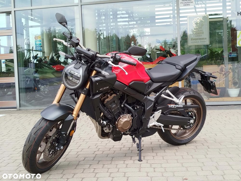 Honda CB - 1